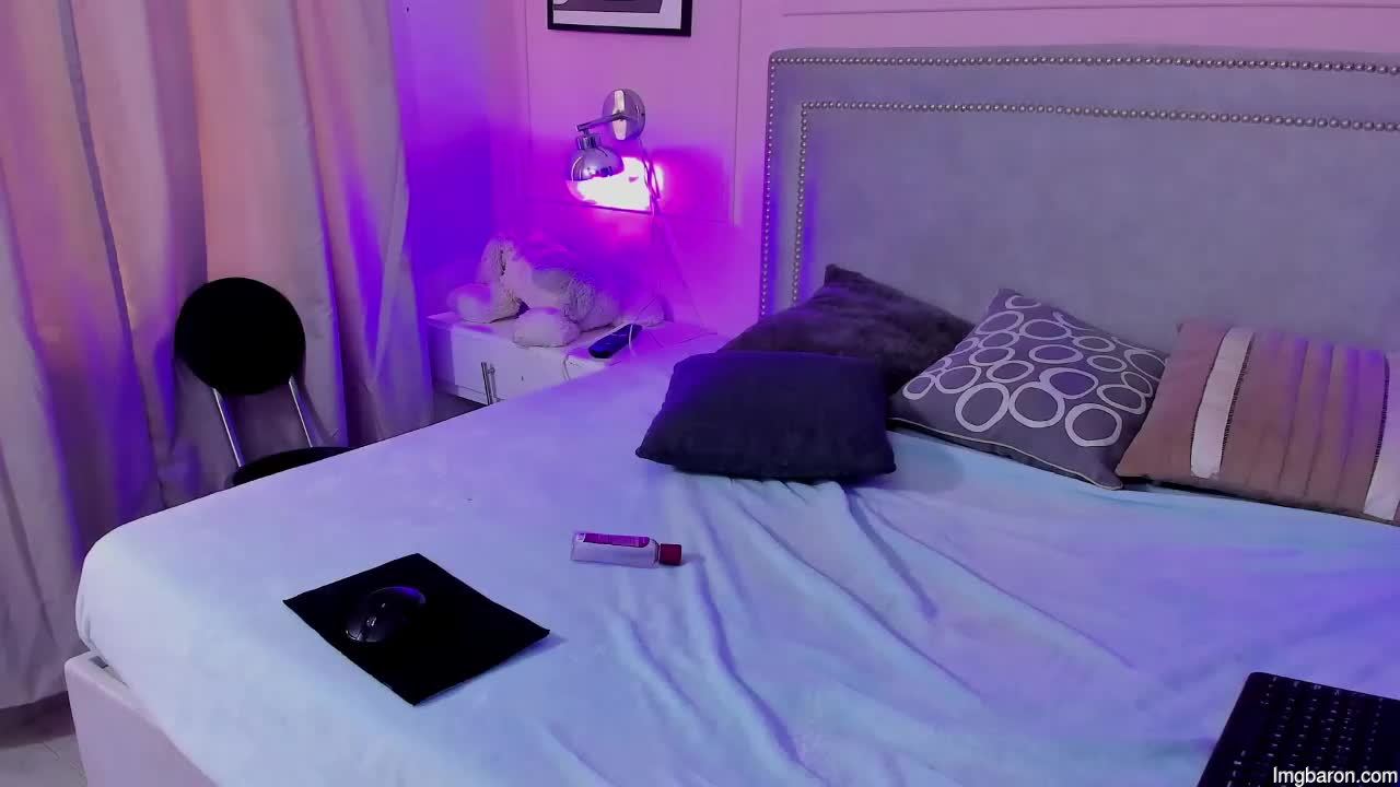 Ashley_miu