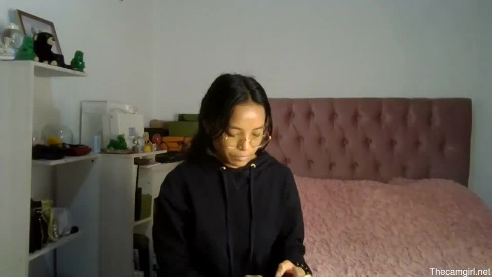 Alia054