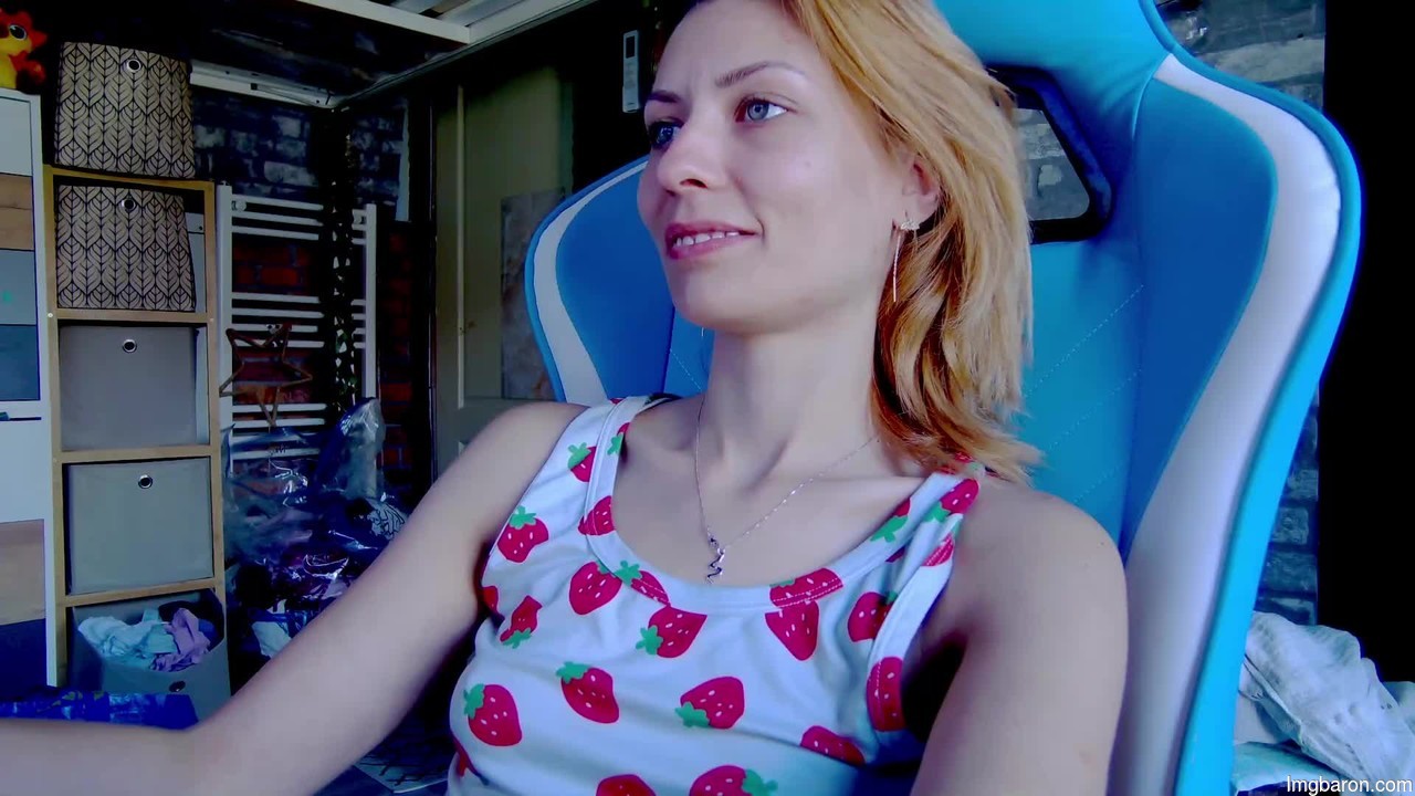 Karoline121