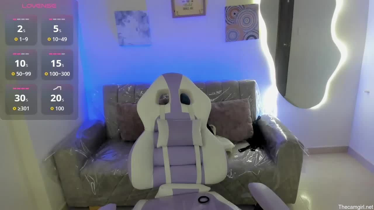 Charlote_cowell_sub_