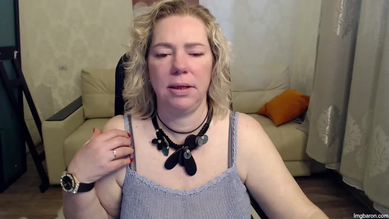Unsual_milf