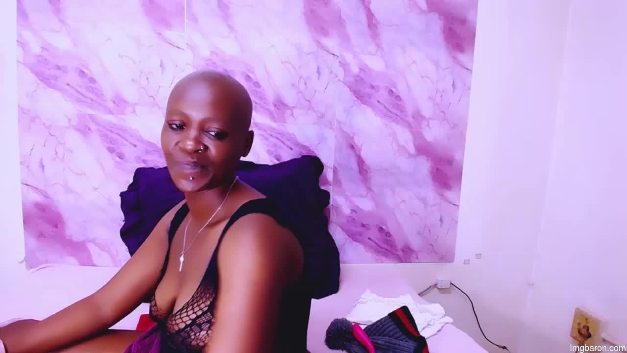 Ebonyolive69