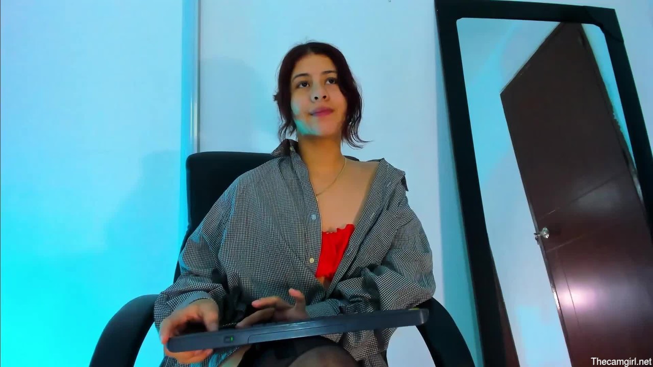 Miaqueen021