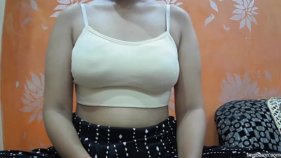 Ishika_singh_