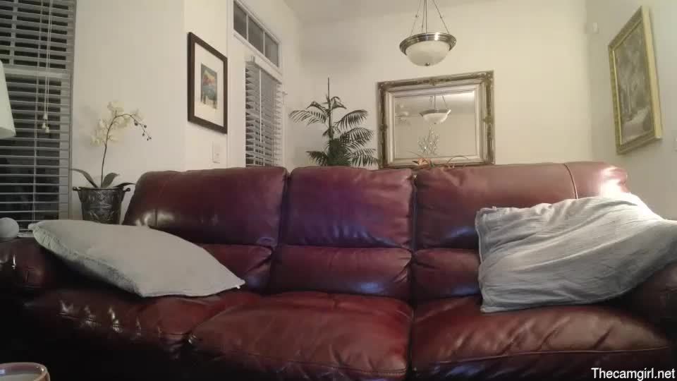 Hotblondemilf1962
