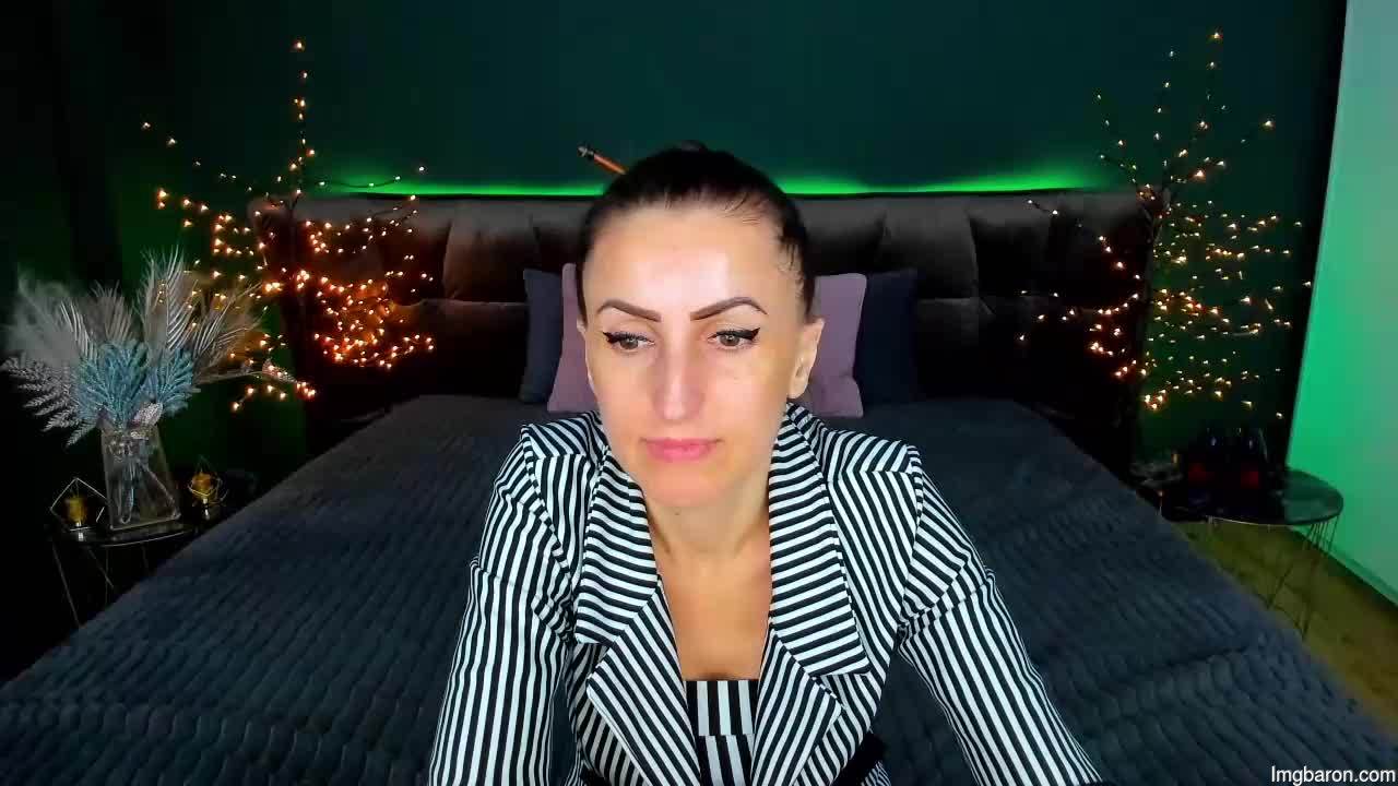 Rebecca_diamonds