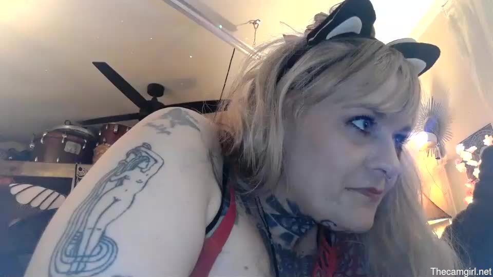 Kinkypinkyplay2