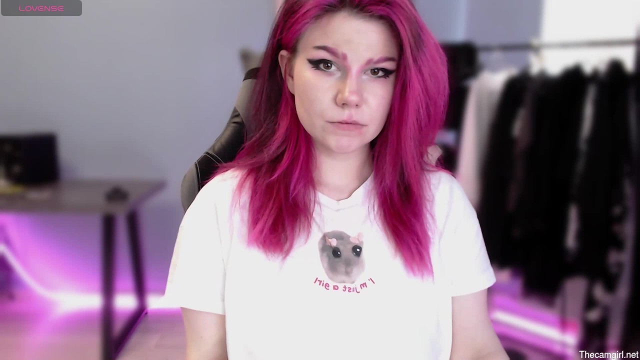 Makelovenotwarbitchess