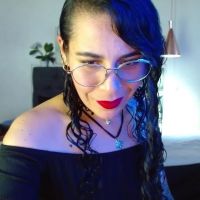 Mia_velvet1