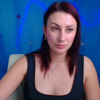 _emma_lay