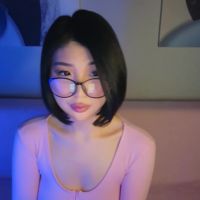 Emili_blanc