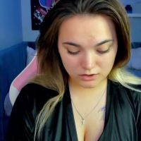 Emma_reeedd
