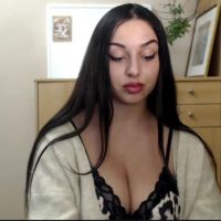Courtney_lux