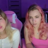 Stefany_and_bettany
