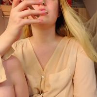 Too_cute_blonde_girl