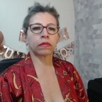 Mature_hott1
