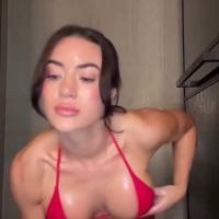 Emillyyyx