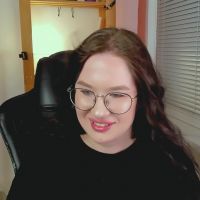 Coy_amina_