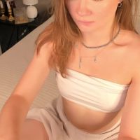 Lina_kiss_me