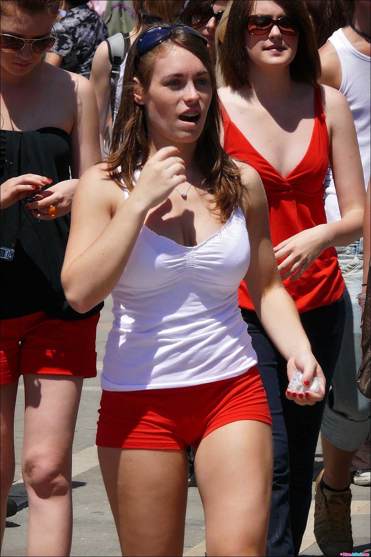 c1c0346a.jpg