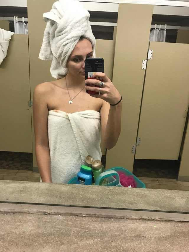 amateur_coed_selfpics_02.jpg