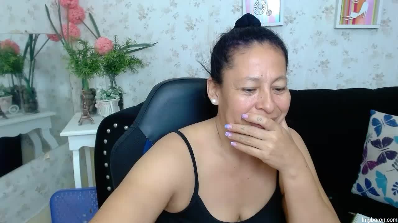 Mature_martina_