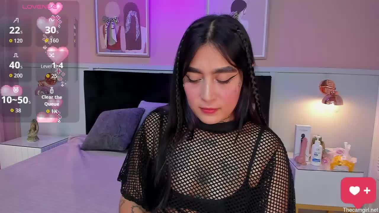Elodie_walker