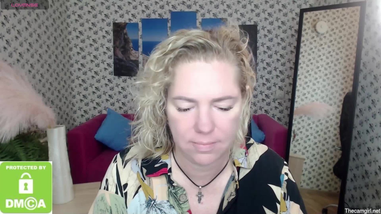 Unsual_milf
