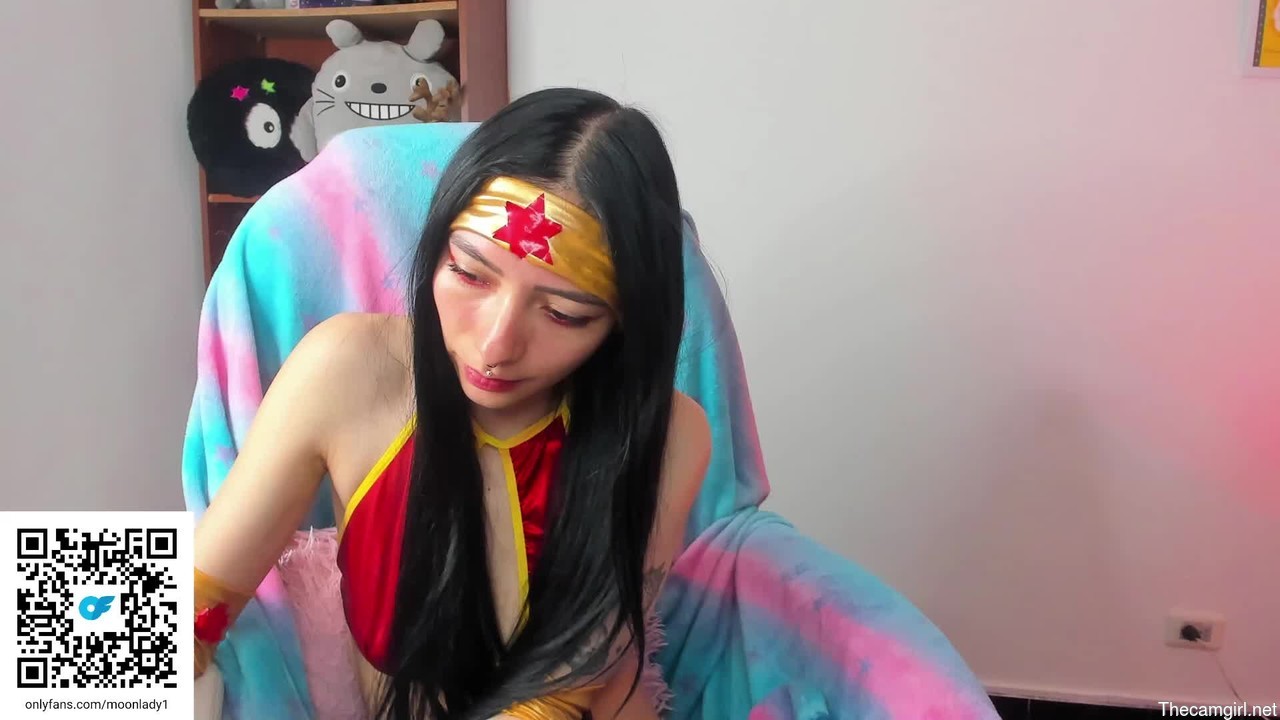 Moonlady_