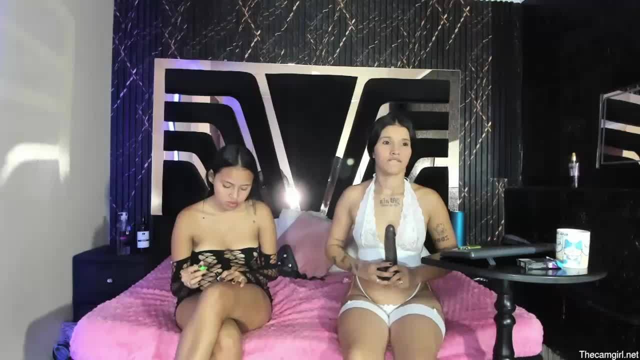Emilyandsofhia