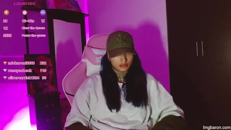 Sharaross1