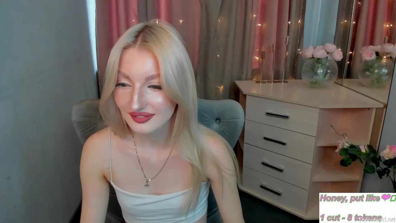 Sarrah_blush