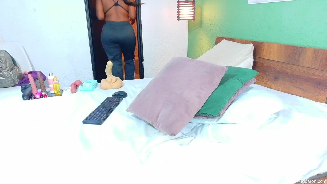 Curvyebonyy_