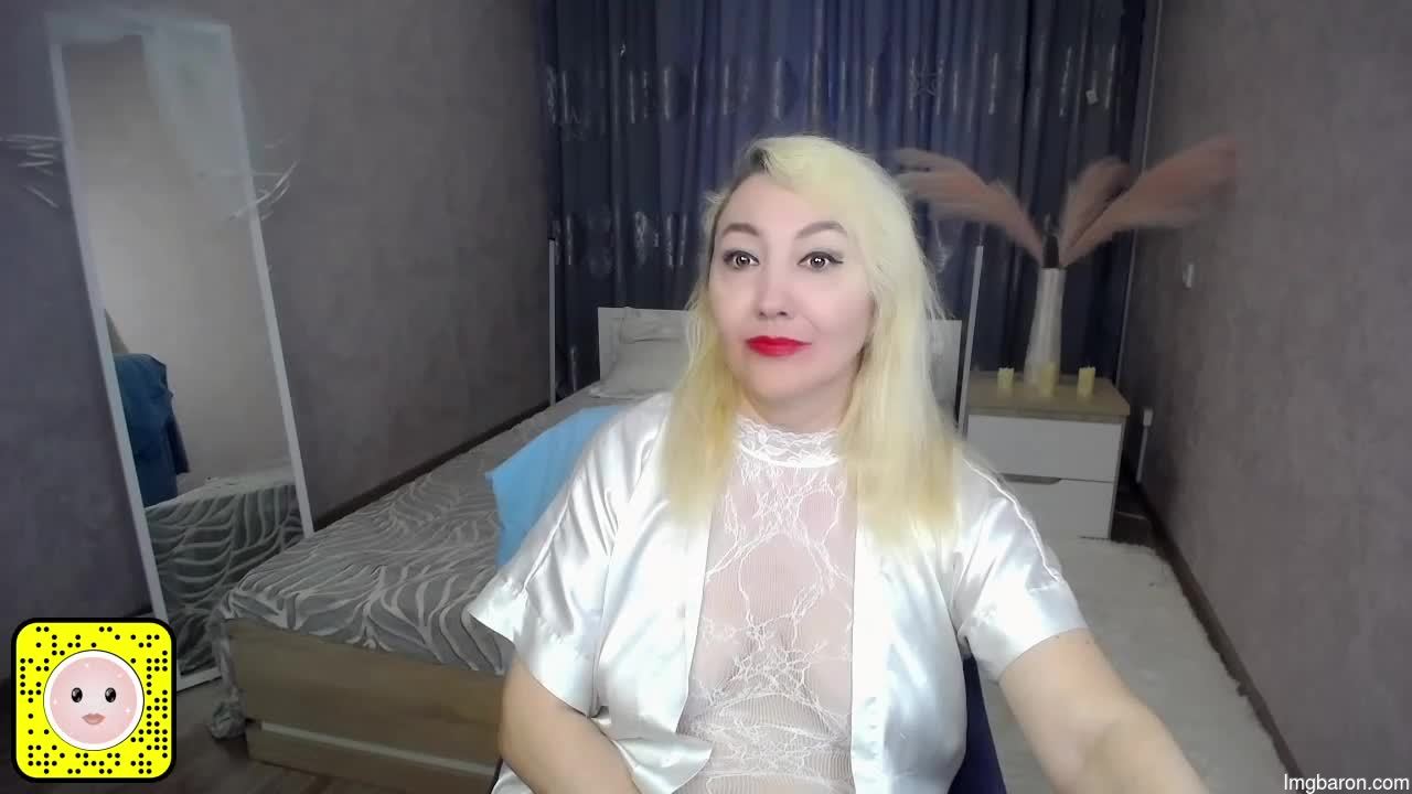 Lova_blonde