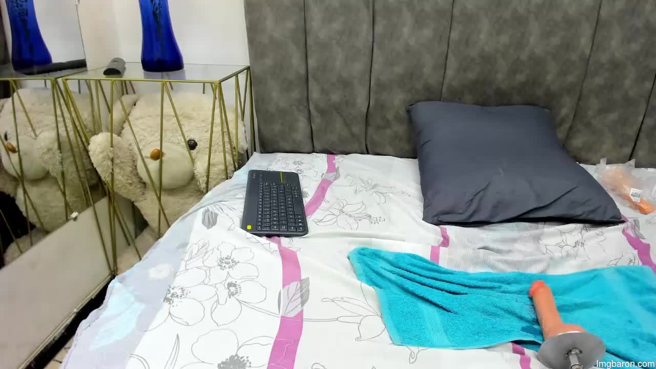 Alana78bigtits