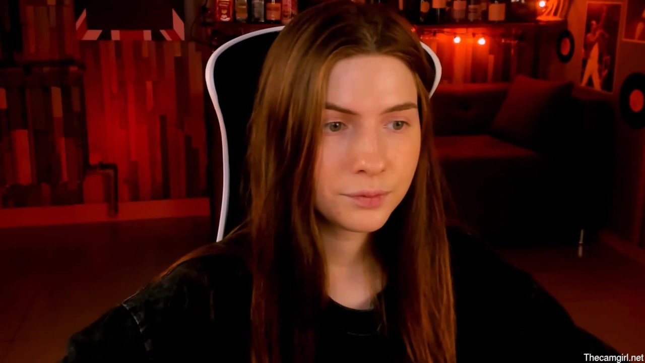 Aliceinredsquare
