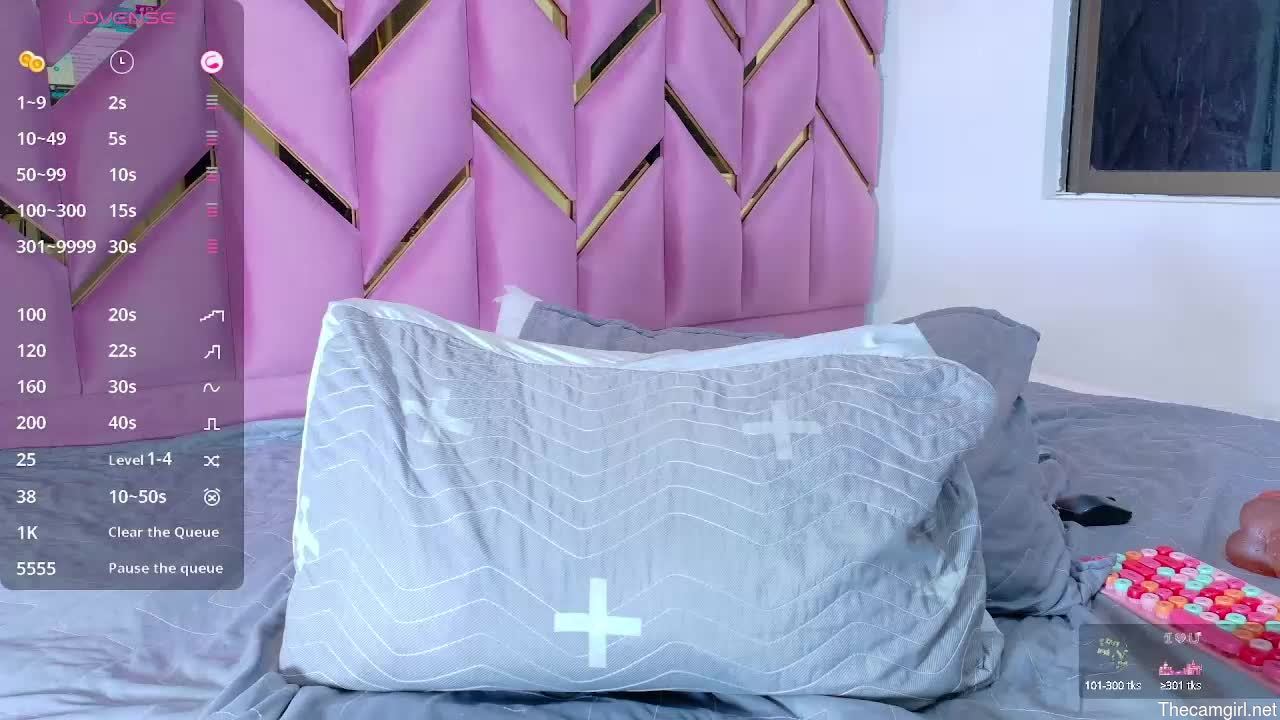 Hornyhousekeeper_