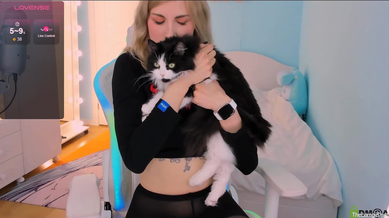 Sleepy_moony