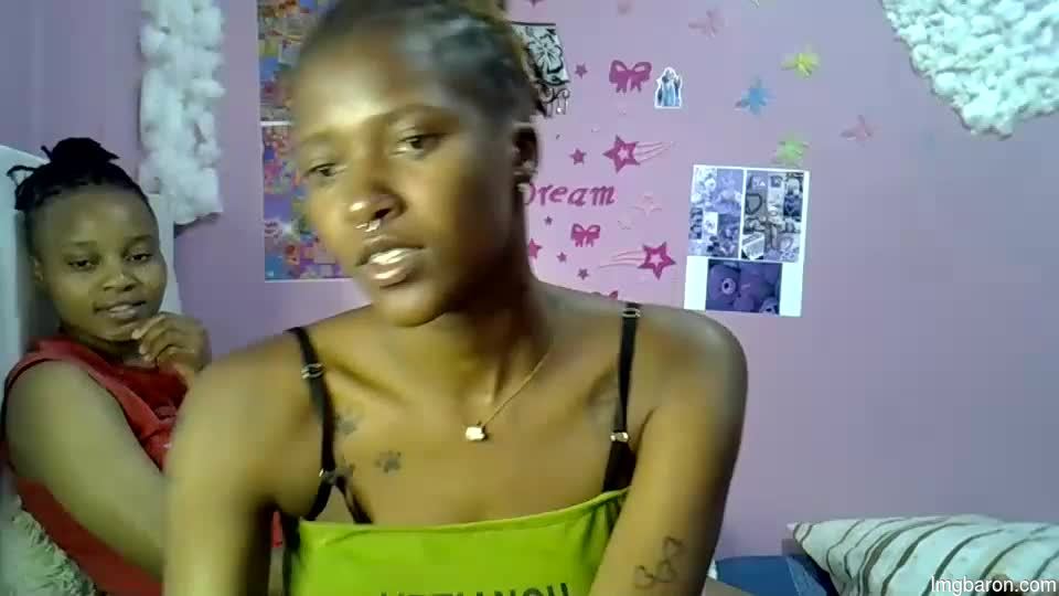 Sexxyezzy_